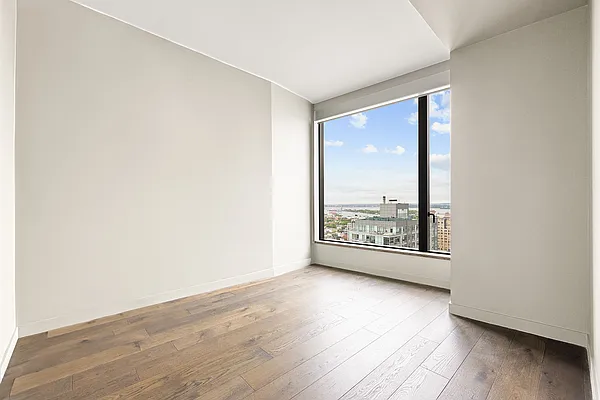 Rented by Corcoran | media 24