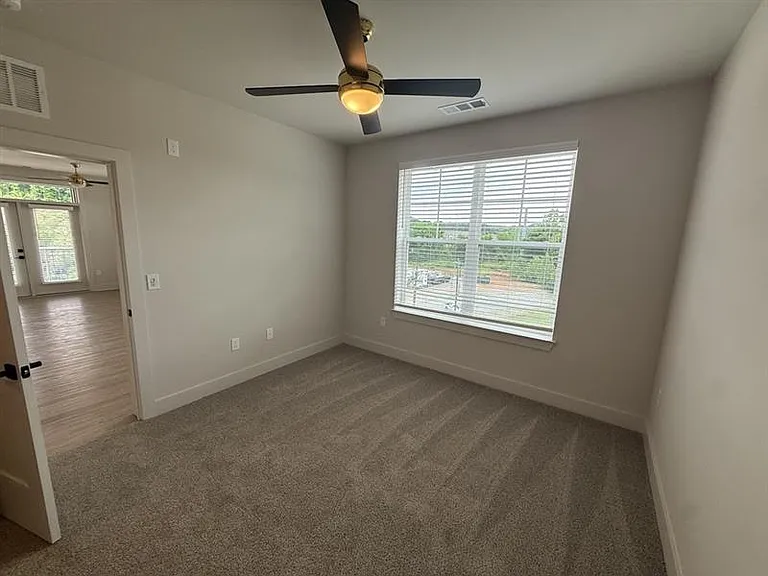 District on the Etowah Apartments — Photo 635