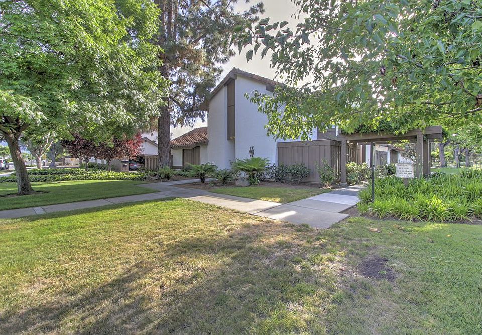 1st image of 5909 Manorwood Ct