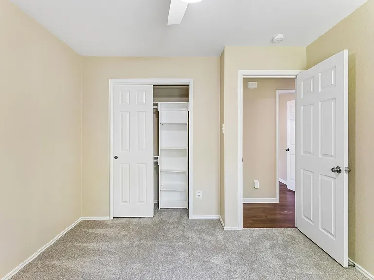 1911 Ralph C Craig Ln — Photo 19
