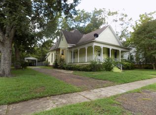 904 E Austin St, Marshall, TX 75670