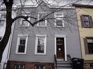 188 3rd St #1, Troy, NY 12180