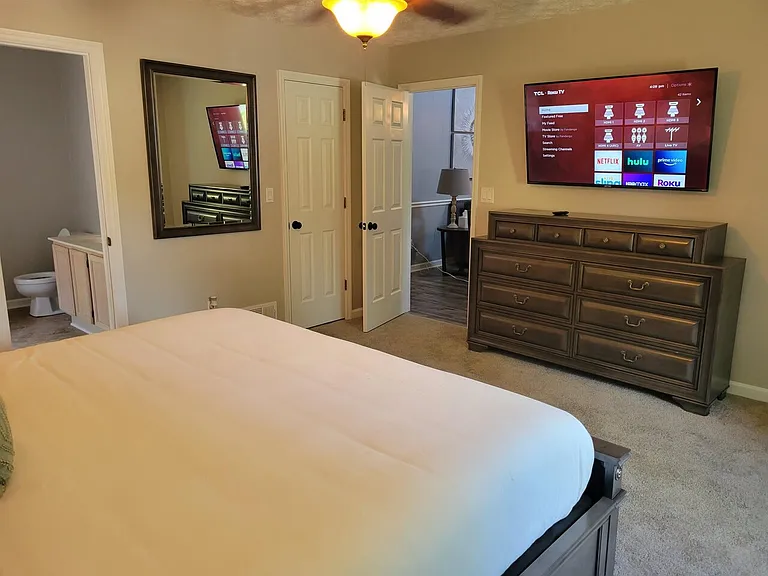 1356 Velvet Creek Gln SW — Photo 35