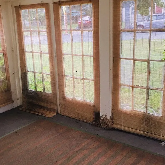 31 Edward Rd #SINGLE FAM — Photo 2
