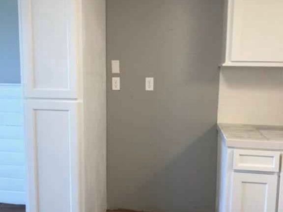 5th image of 2400 Galveston St