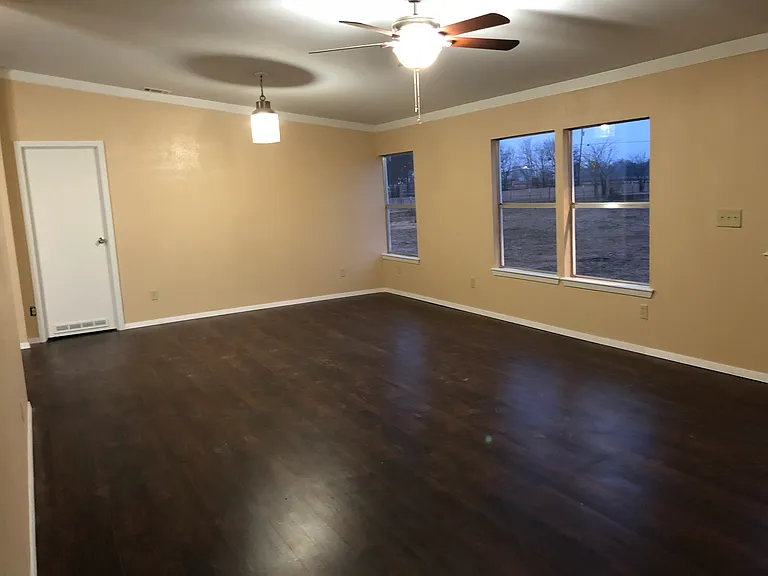 7277 N FM 148 — Photo 10