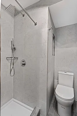 Rented by Lisa Management Inc | media 12