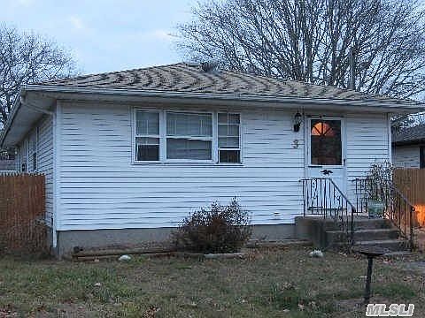 1st image of 30 Hollywood Dr