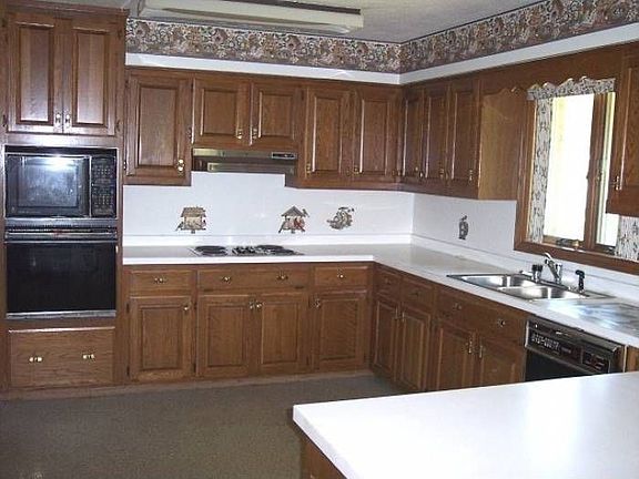 Spacious Kitchen