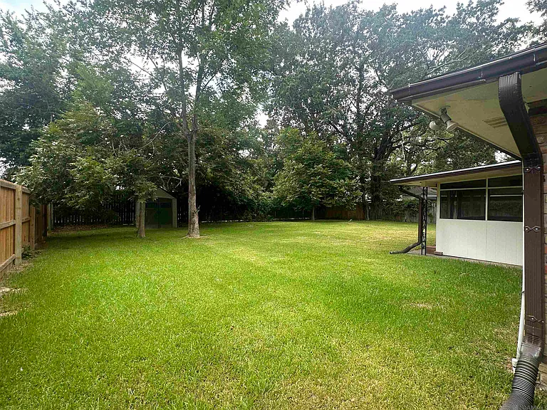 9042 Keaty Dr — Photo 11