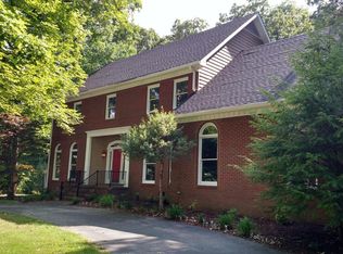 33 Old Riding Way, Signal Mountain, TN 37377