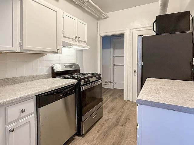 509 W Aldine Ave #GE — Photo 6
