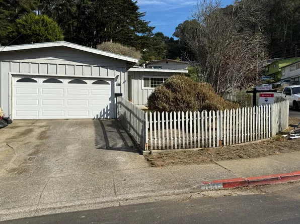 1041 Crespi Dr, Pacifica, CA 94044