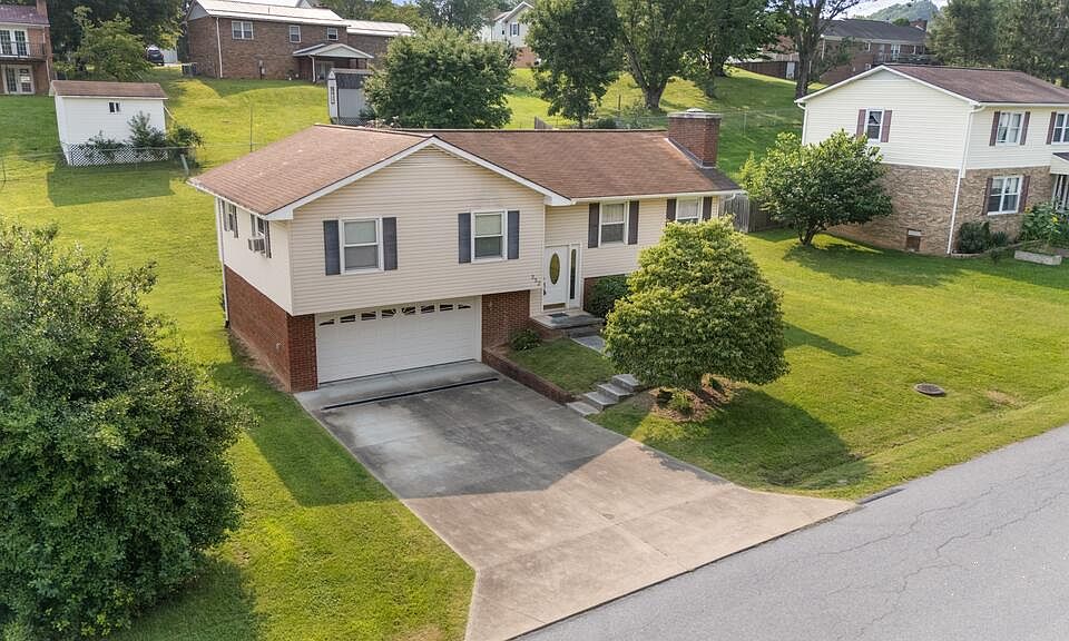 1st image of 352 Partridge Dr