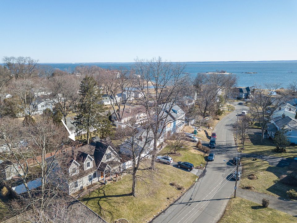 1st image of 38 Kenilworth Dr W