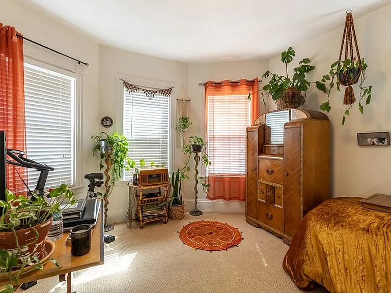 23 Winton St #2 — Photo 9