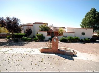 525 Singing Oaks Ct, El Paso, TX 79932