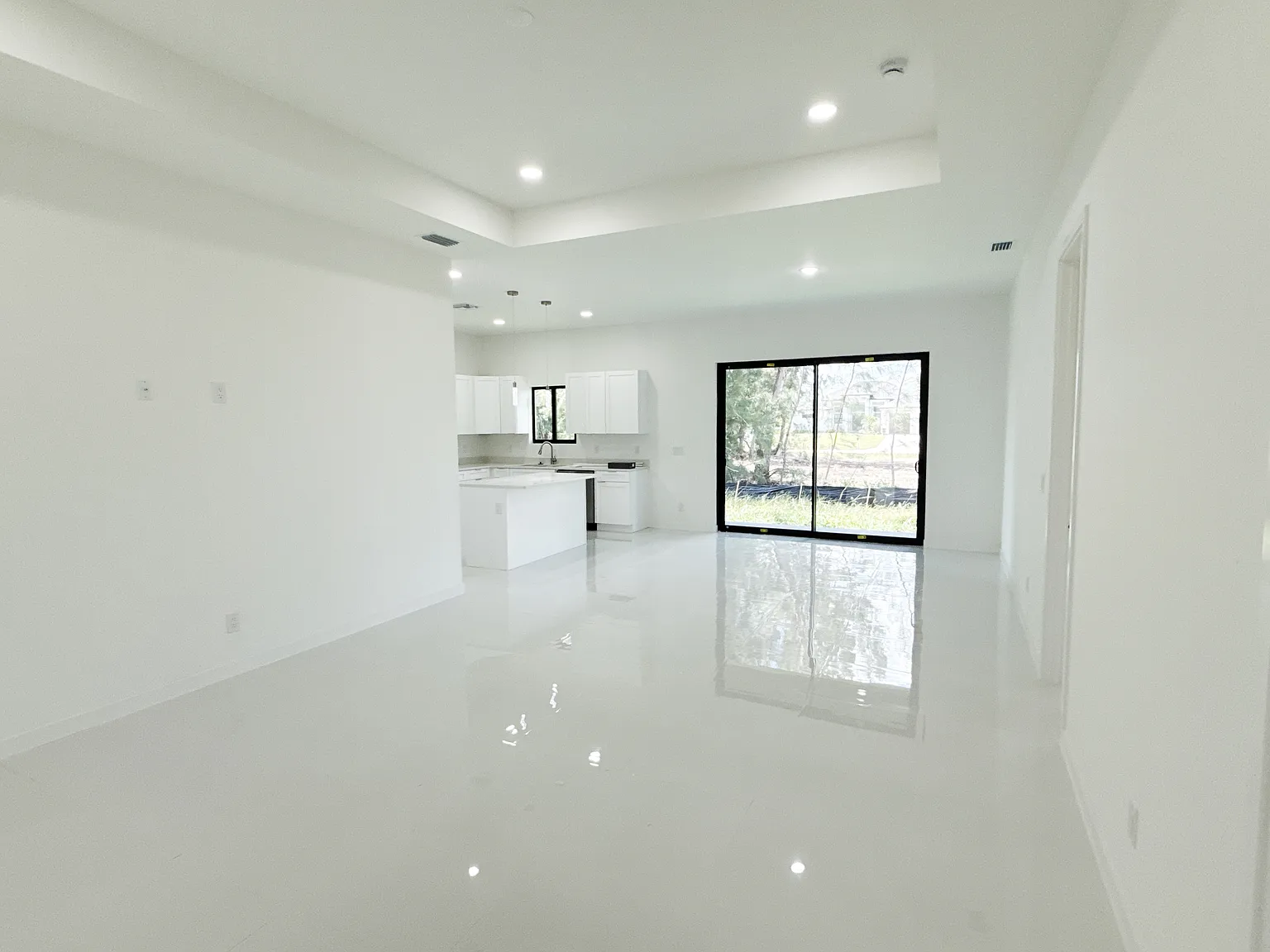 4322 Kismet Parkway West - 1 — Photo 4