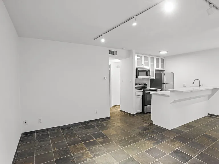 3602 Garrott St #16 — Photo 15