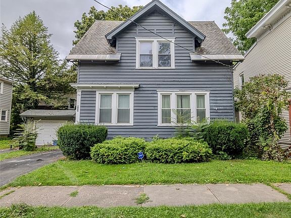 2nd image of 412 Graves St