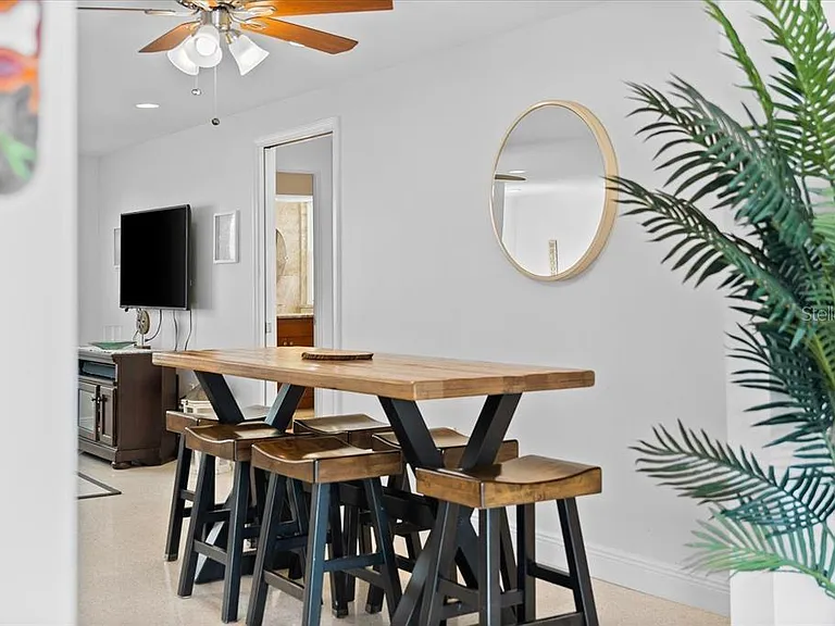 327 Avenida Milano — Photo 25