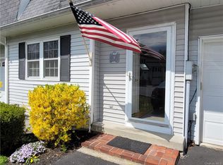 14 Sycamore Ct #14, Fishkill, NY 12524