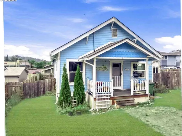 1732 E Washington Ave, Cottage Grove, OR 97424
