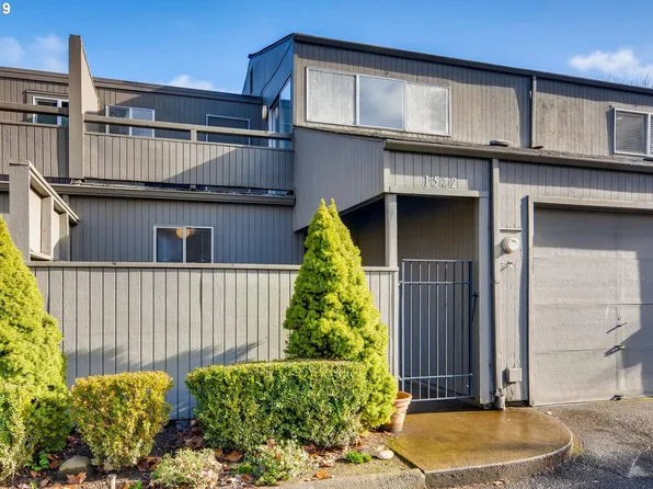 1572 NW Tanasbrook Ct, Beaverton, OR 97006