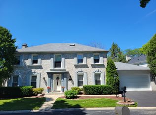 2420 Auburn Ln, Northbrook, IL 60062