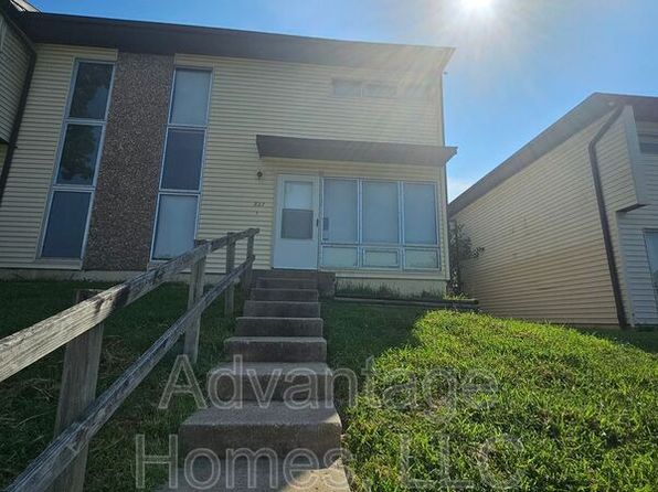 827 N 70th Ter