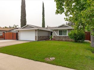 5782 Sparas St, Loomis, CA 95650