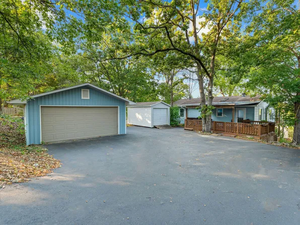 100 Cherokee Drive, Kimberling City, MO 65686
