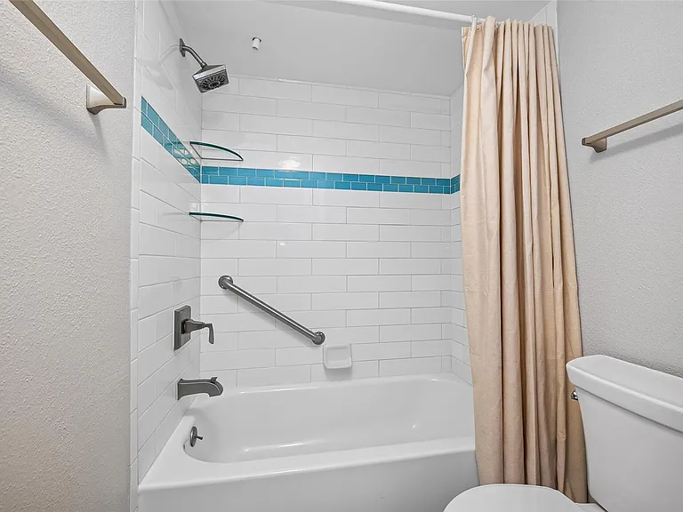 1311 Antoine Dr #195 — Photo 20