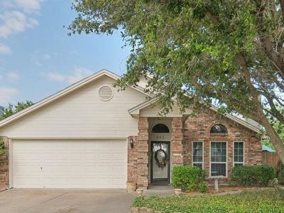 845 Globe Ave, Blue Mound, TX, 76131