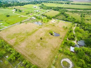 1902 Rymal Rd, Alvin, TX 77511