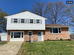 914 Yorkshire Rd, Colonial Heights, VA 23834