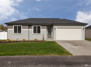 407 Oak St SW, Orting, WA 98360