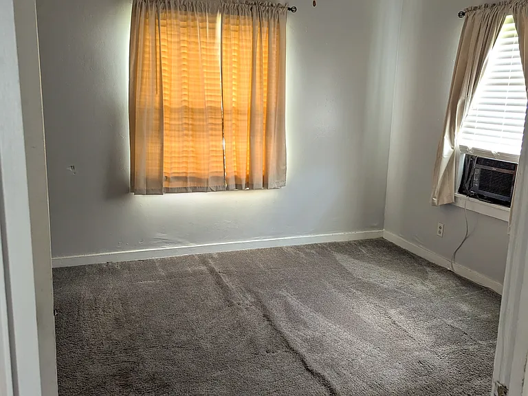 1008 Ridgeway St — Photo 15