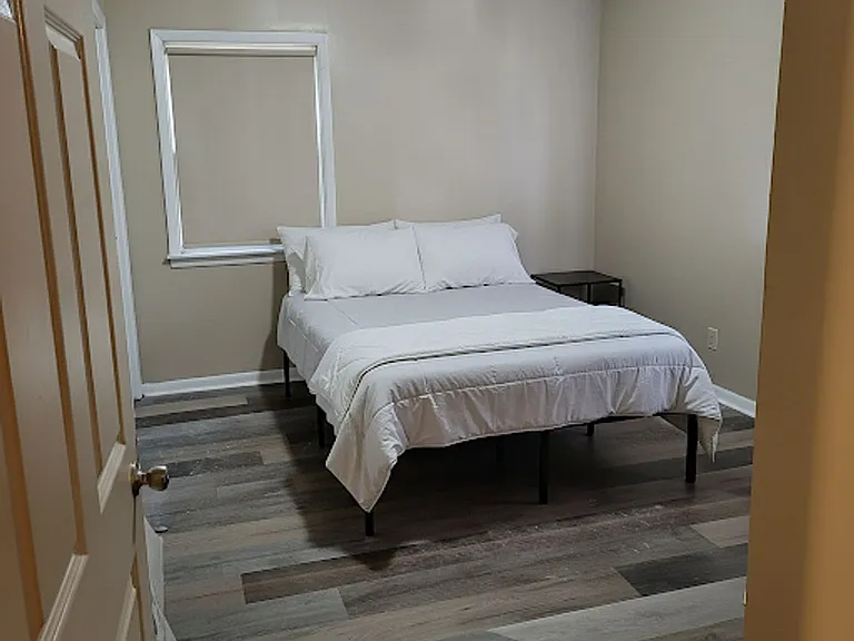 2321 Longleaf Dr — Photo 2