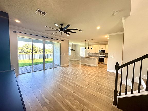 4th image of 3615 Voyager Ln