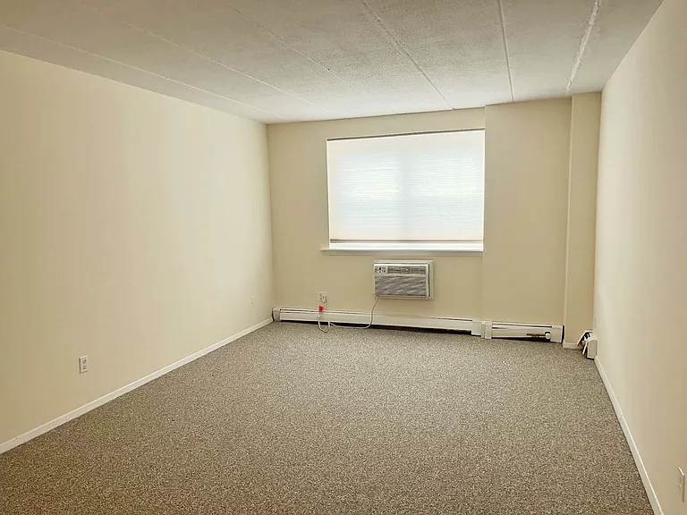 27 Northill St #3A — Photo 3