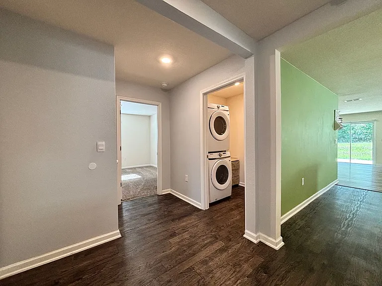 2270 Willow Springs Dr — Photo 11