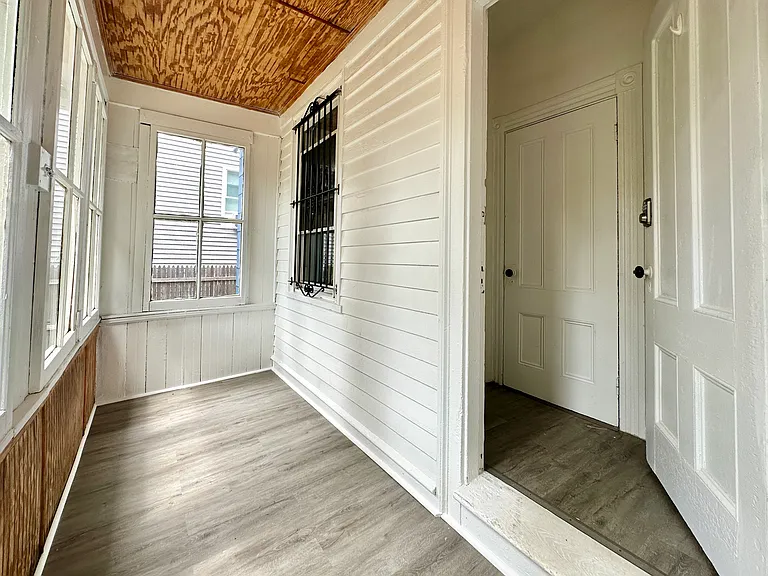 170 Alabama Ave — Photo 53