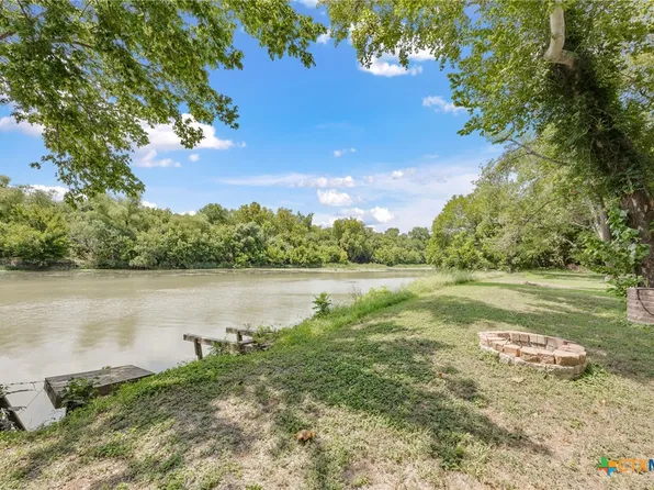 315 Riverwood Dr, Bastrop, TX 78602