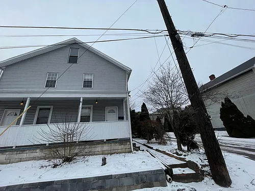 126 Railroad St #128 Photo 1