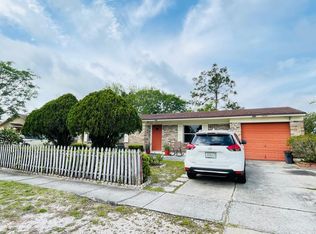 2216 Mindanao Dr, Jacksonville, FL 32246