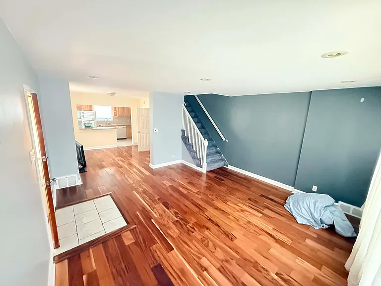 7227 Kindred St — Photo 6