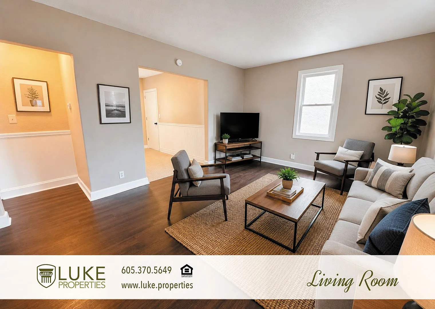 Renovated three bedroom home with large fenced yard — Photo 2