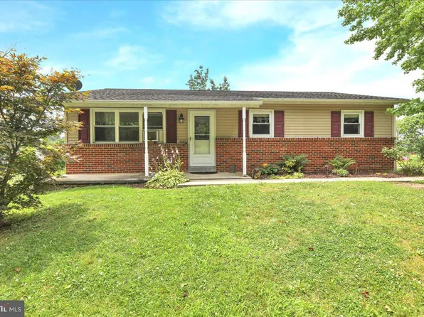 122 Rock Rd, Pine Grove, PA 17963
