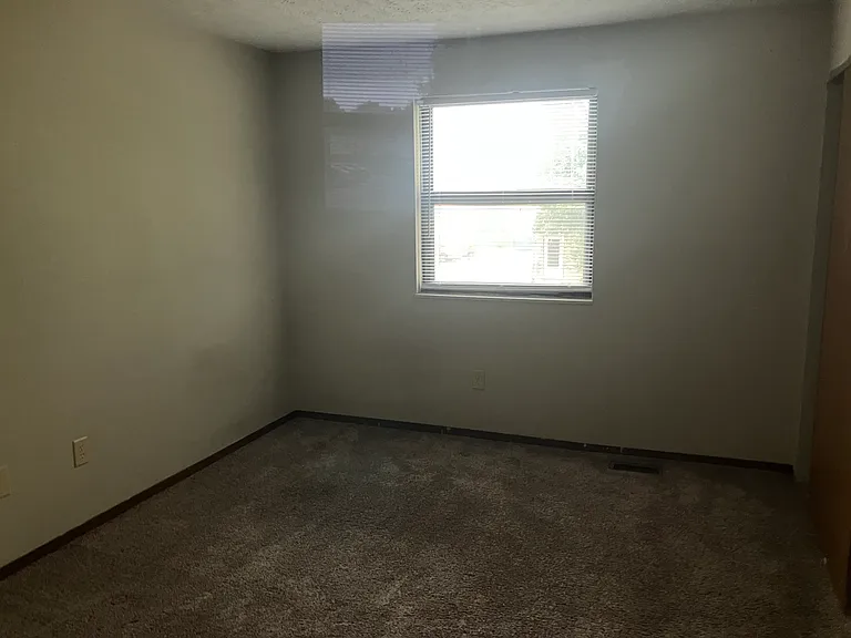 1009 Belle Valley Dr #4 — Photo 4
